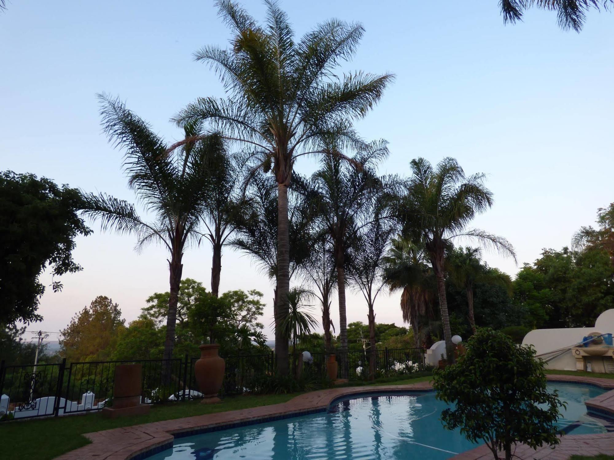 Capital House Boutique Hotel Pretoria-Noord Exterior foto